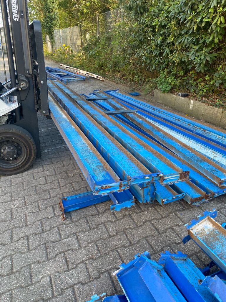 Schrottankauf Remscheid bietet eine professionelle und kostenlose Abholung von Altmetall, Elektroschrott und KFZ-Schrott. Mit transparenten Preisen und umweltfreundlicher Verwertung ist sie Ihr zuverlässiger Partner für die Entsorgung und den Ankauf von Schrott aller Art in Remscheid und Umgebung.